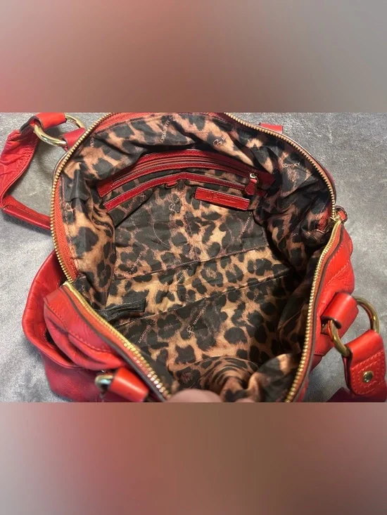 B. Makowsky Red Leather Slouchy Shoulder Satchel w/ Gold Hardware - Picture 9 of 9